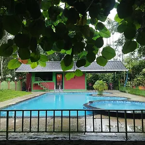 *** Resort Wayanad Park India