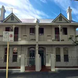 Hostal Hay Street Traveller's