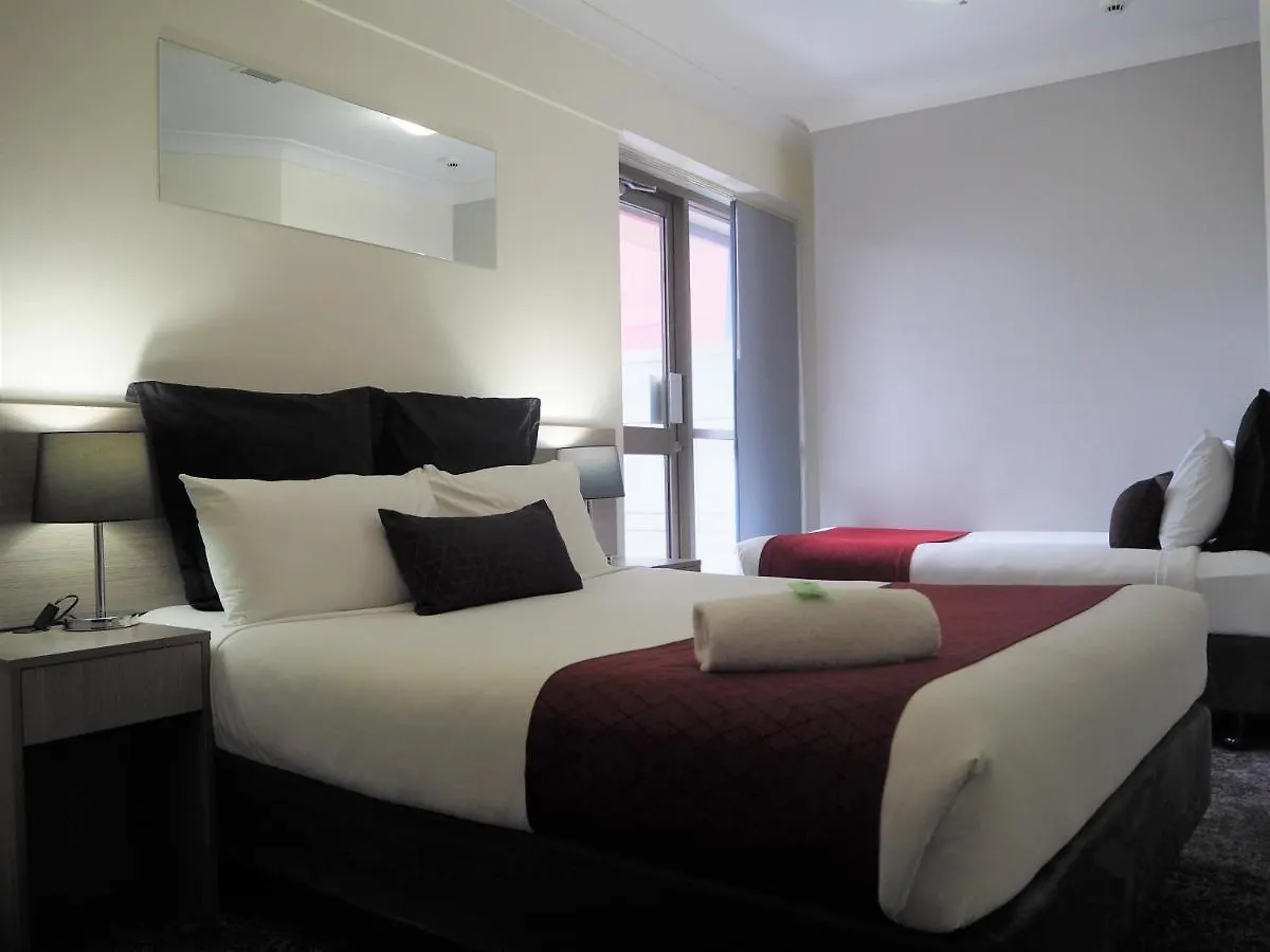 George Williams Hotel Brisbane 4*,  Austrália